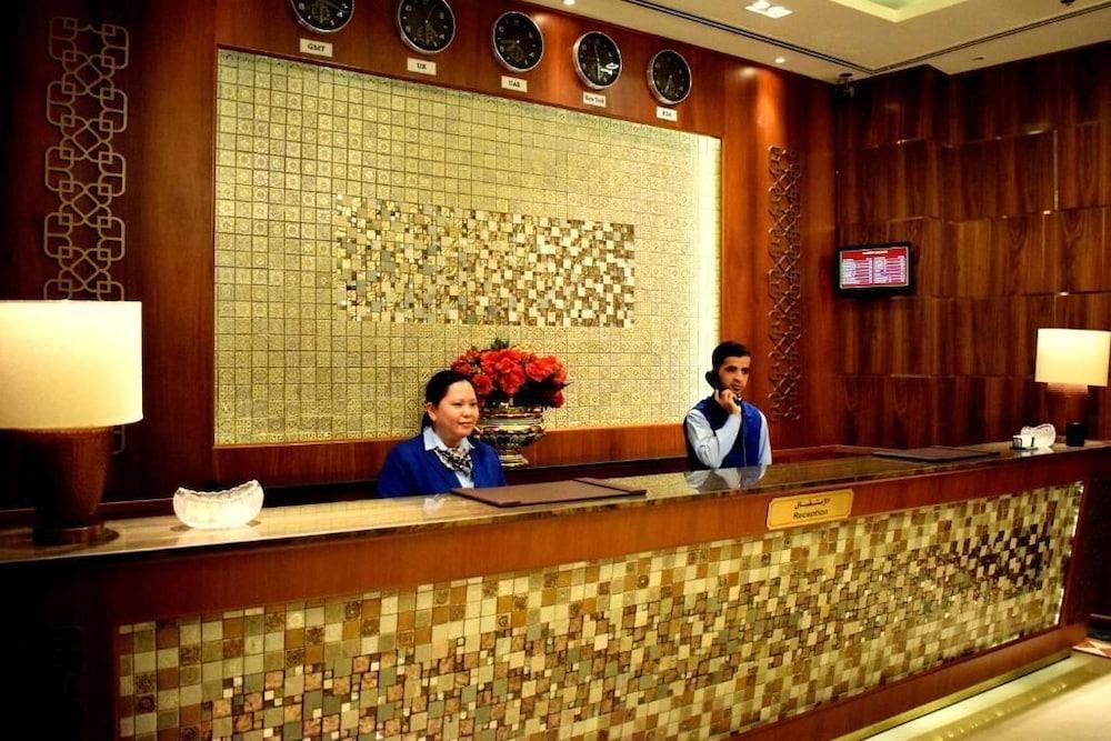 Nejoum Al Emarat Hotel Sardzsa Kültér fotó